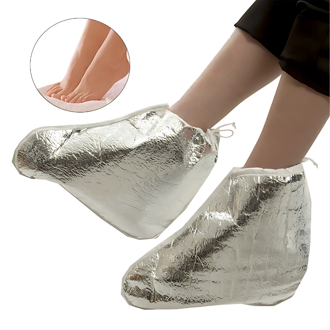 Bota térmica metalizada Paceon que retém o calor para potencializar a hidratação e deixar os pés macios.