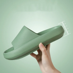Chinelo Nuvem SoftCloud Paceon com sola antiderrapante e espuma macia para conforto em cada passo.