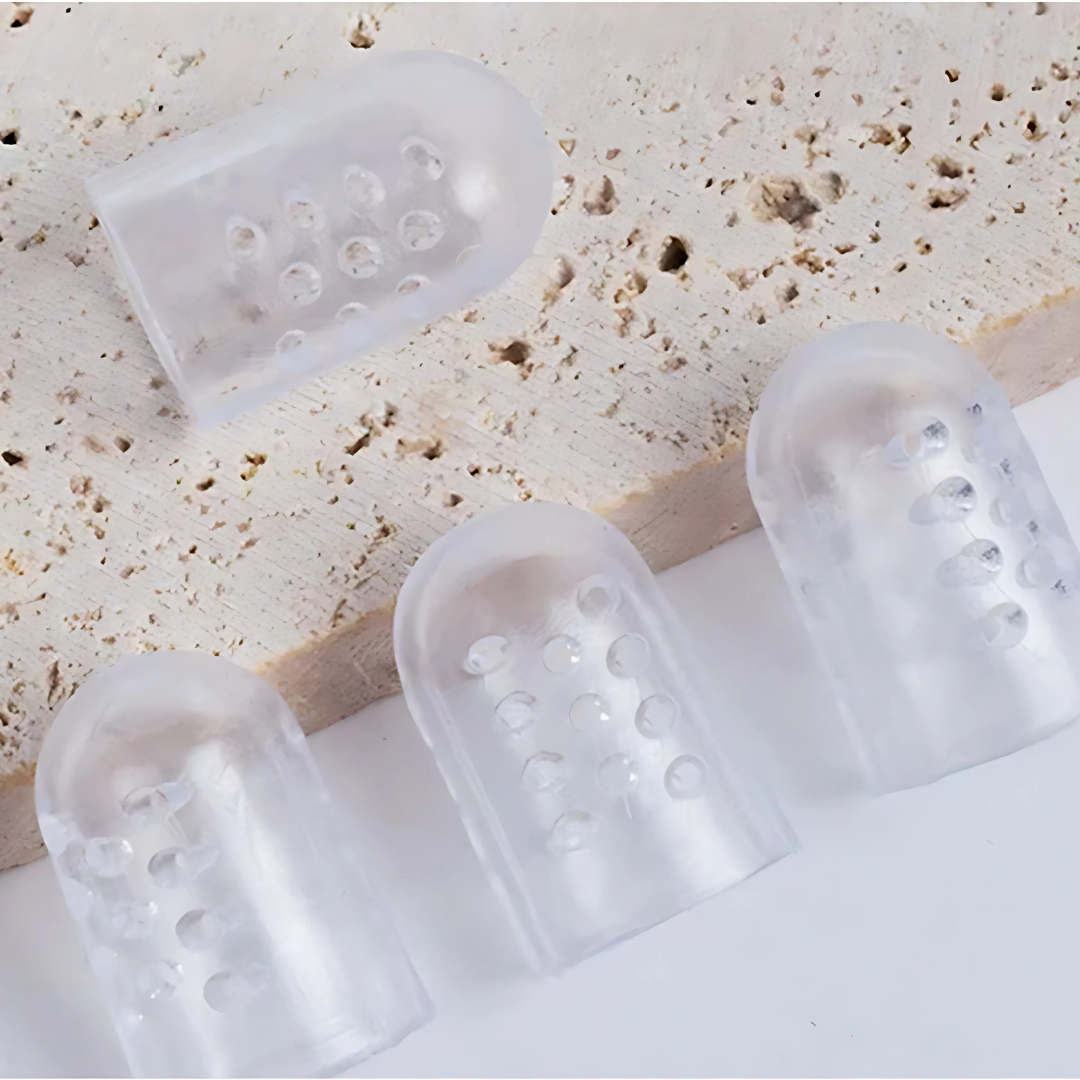 Protetor de silicone macio Paceon que se adapta aos dedos dos pés, oferecendo conforto e proteção ao caminhar.