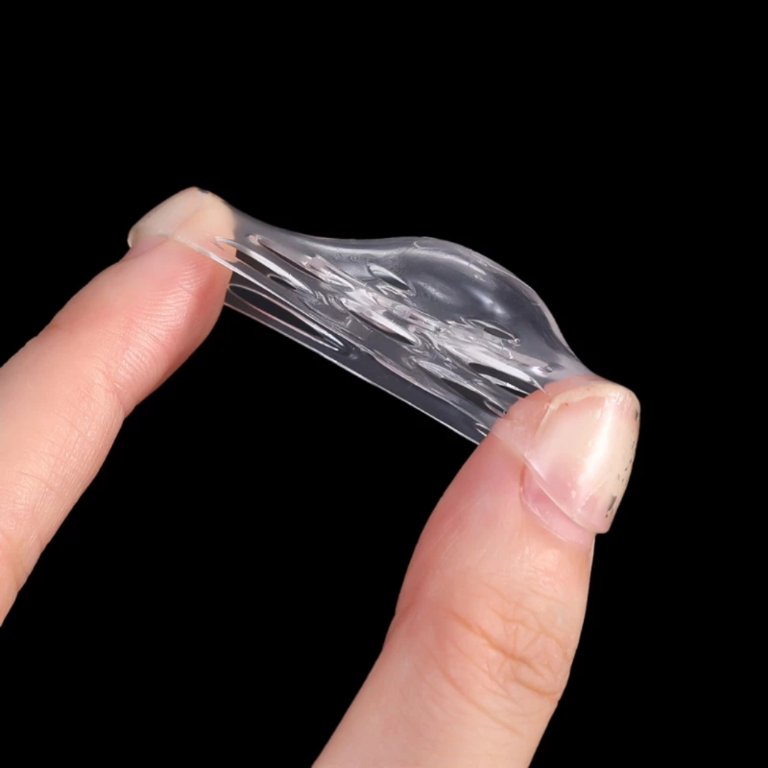 Protetor de silicone macio Paceon que se adapta aos dedos dos pés, oferecendo conforto e proteção ao caminhar.